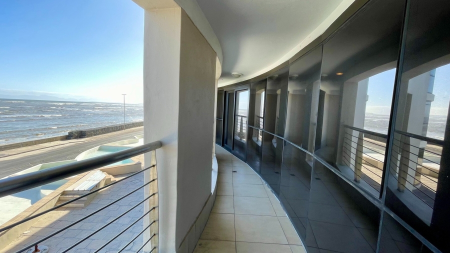 3 Bedroom Property for Sale in Strand South Western Cape